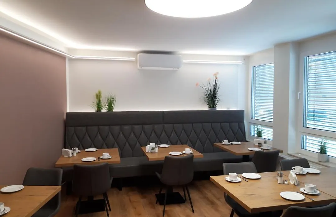 Hotel Weinert-1